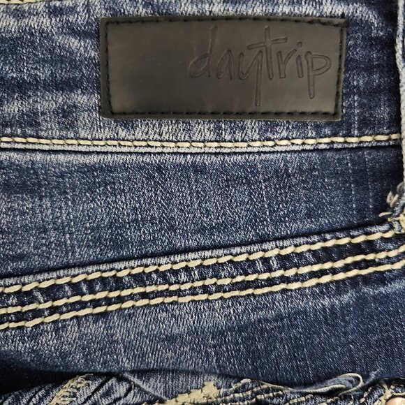 Daytrip BKE Buckle Mila Denim Women's Bootcut Stretch Mid Rise Blue Jeans - Picture 11 of 12